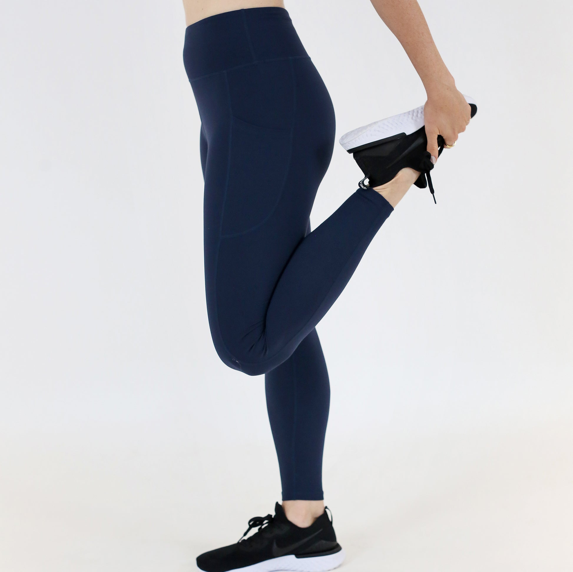 High Waisted Navy Leggings with Double Pockets – Born Nouli